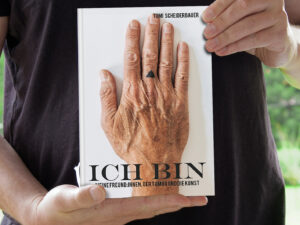 ICH BIN - Meine Freund:innen, der Tumor und die Kunst